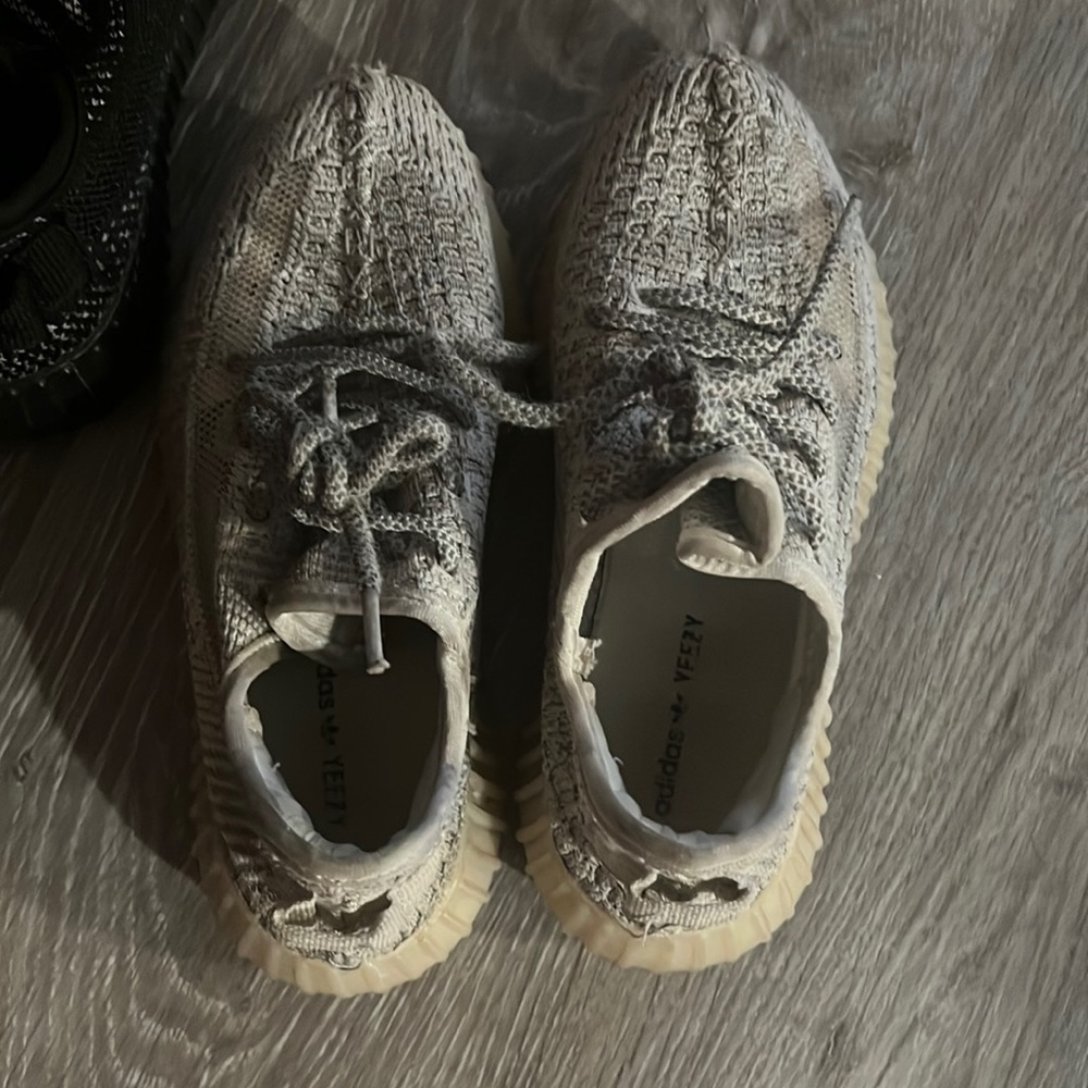 Boys adidas Yeezy